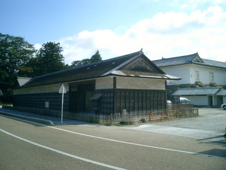 Hikone Castle's Important Cultural Asset, Horse stable