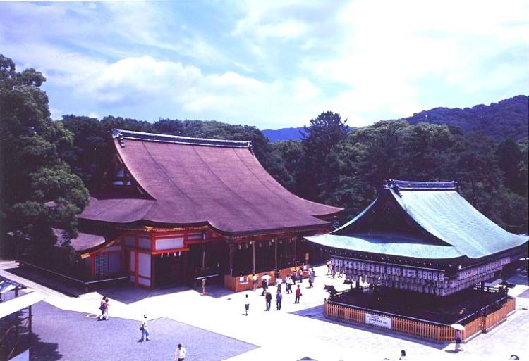 Inner shrine and dace hall