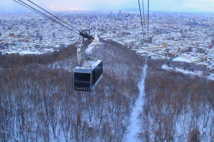 Mt.Moiwa and Ropeway in winter